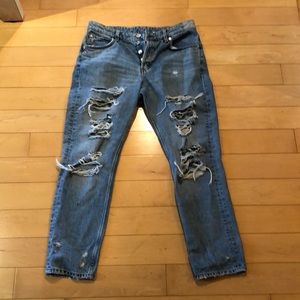 & DEMIN RIPPED JEANS SIZE US 6